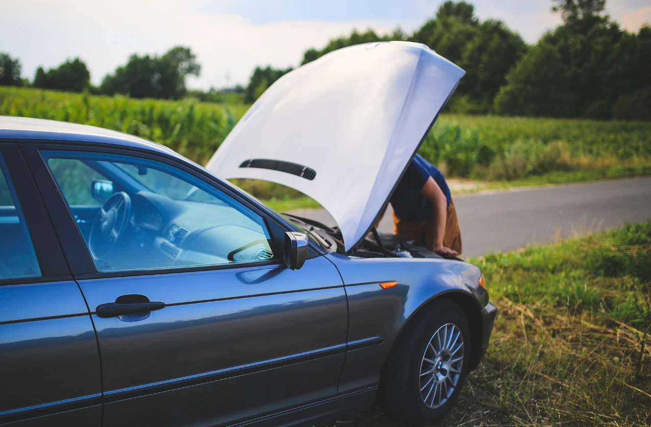 What to Do When Your Car Breaks Down on Houston Highways: A Complete Safety Guide